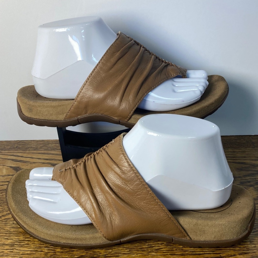Taos Gift 2 Tan Leather Ruched Thong Slide Sandals Womens US 9 GT2-12045